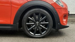 2020 (70) MINI CONVERTIBLE 1.5 Cooper Classic II 2dr Auto 4845403