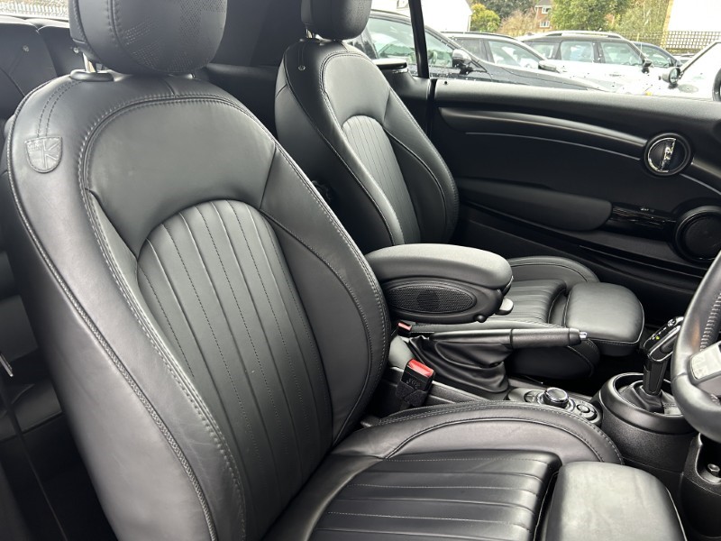 2022 (72) MINI CONVERTIBLE 1.5 Cooper Exclusive 2dr Auto 4639623