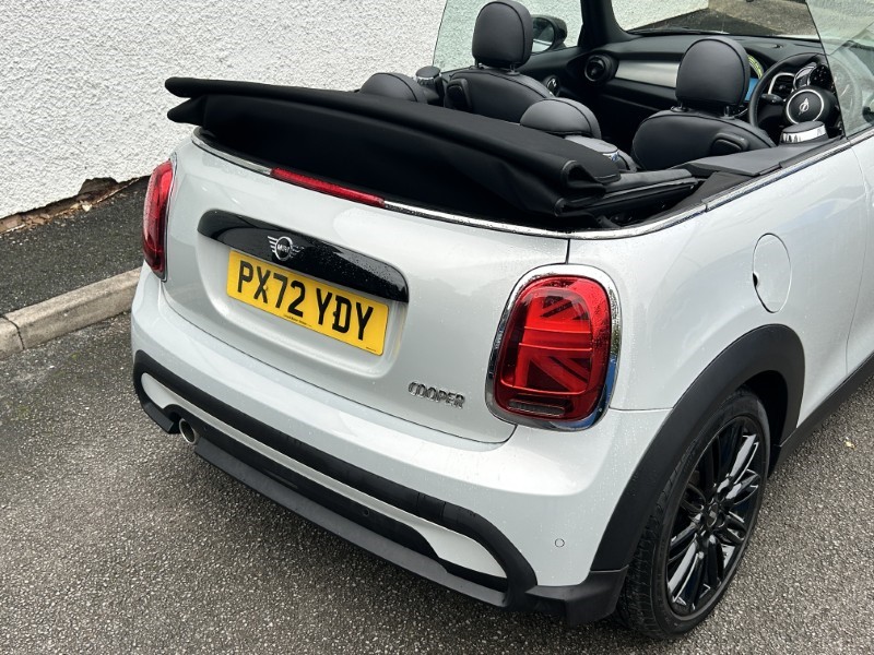 2022 (72) MINI CONVERTIBLE 1.5 Cooper Exclusive 2dr Auto 4639634