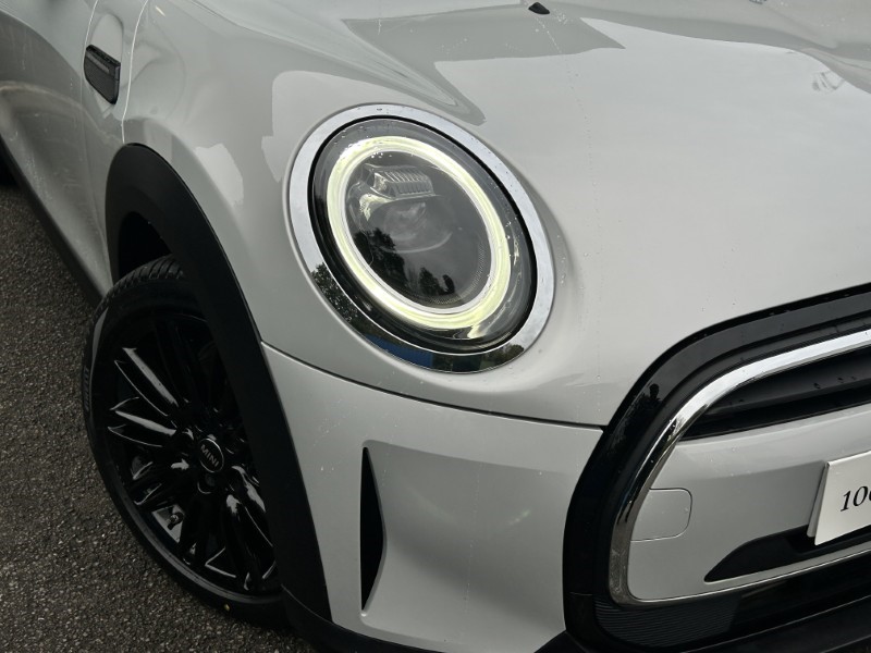 2022 (72) MINI CONVERTIBLE 1.5 Cooper Exclusive 2dr Auto 4639639