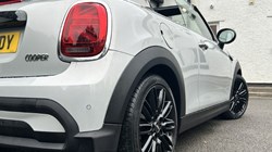2022 (72) MINI CONVERTIBLE 1.5 Cooper Exclusive 2dr Auto 4639635