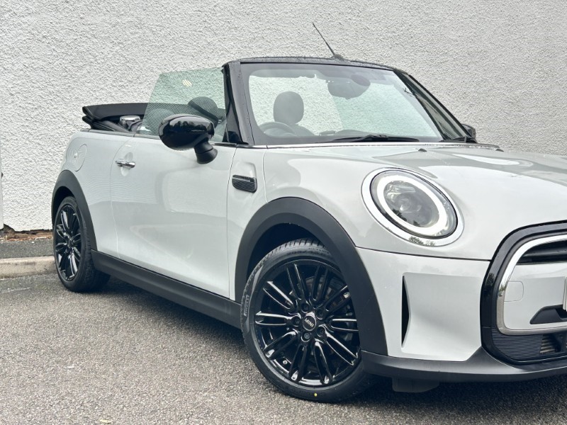 2022 (72) MINI CONVERTIBLE 1.5 Cooper Exclusive 2dr Auto 4639638