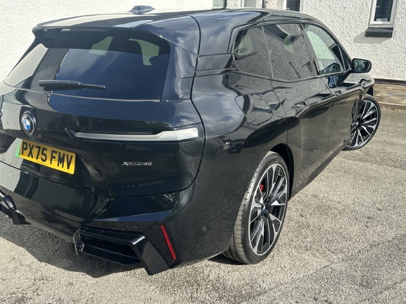 2025 (75) BMW iX 300kW xDrive45 M Sport 101kWh 5dr Auto 4585195