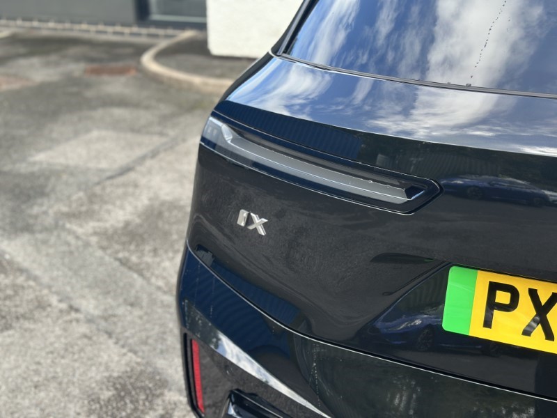 2025 (75) BMW iX 300kW xDrive45 M Sport 101kWh 5dr Auto 4585157