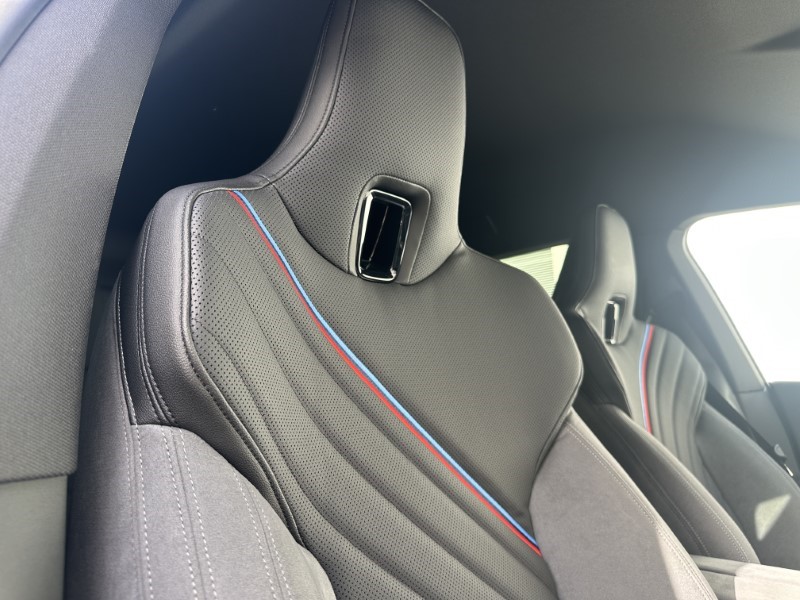 2025 (75) BMW iX 300kW xDrive45 M Sport 101kWh 5dr Auto 4585192