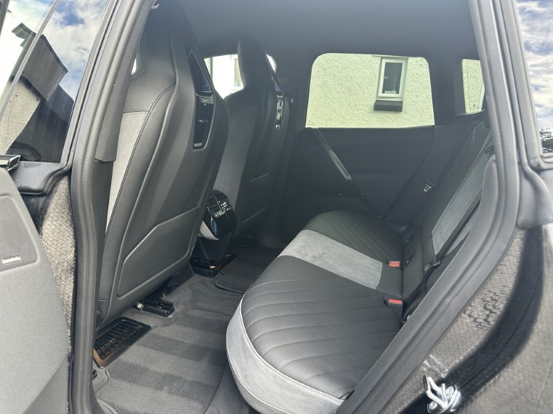 2025 (75) BMW iX 300kW xDrive45 M Sport 101kWh 5dr Auto 4585163