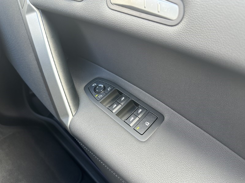 2025 (75) BMW iX 300kW xDrive45 M Sport 101kWh 5dr Auto 4585188