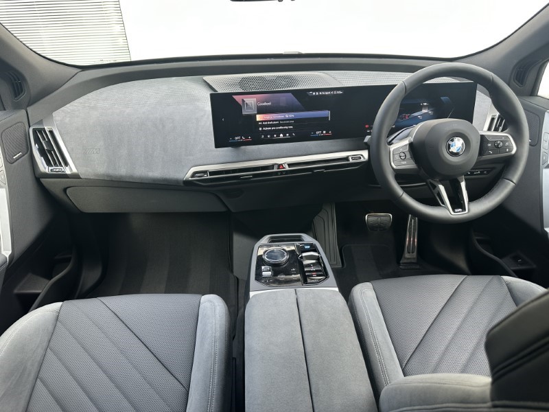 2025 (75) BMW iX 300kW xDrive45 M Sport 101kWh 5dr Auto 4585167