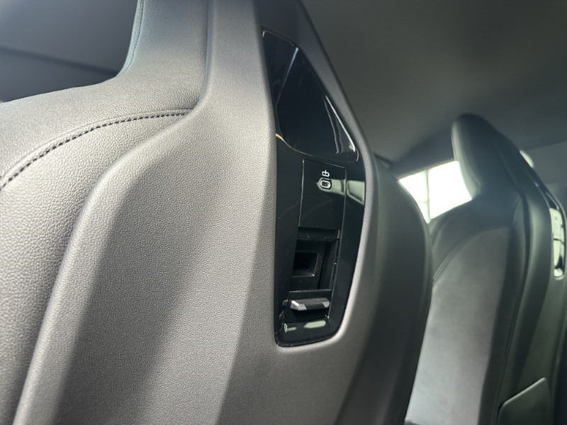 2025 (75) BMW iX 300kW xDrive45 M Sport 101kWh 5dr Auto 4585164