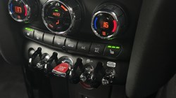 2024 (24) MINI HATCHBACK 1.5 Cooper Exclusive 5dr 4667578