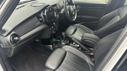 2024 (24) MINI HATCHBACK 1.5 Cooper Exclusive 5dr 4667565