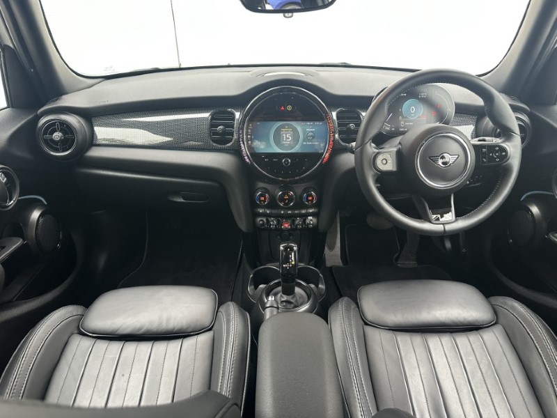 2024 (24) MINI HATCHBACK 1.5 Cooper Exclusive 5dr Auto 4667568