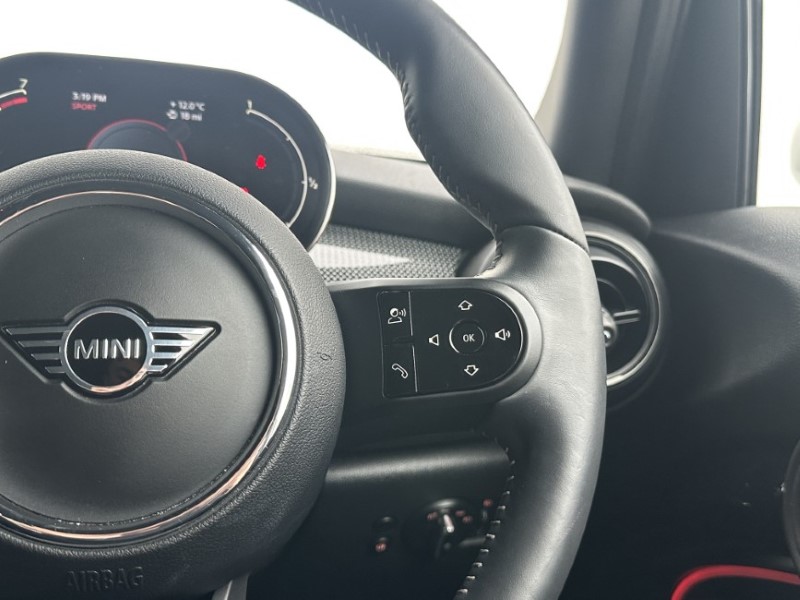 2024 (24) MINI HATCHBACK 1.5 Cooper Exclusive 5dr Auto 4667581