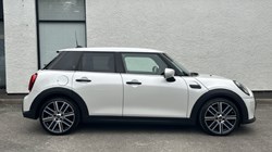 2024 (24) MINI HATCHBACK 1.5 Cooper Exclusive 5dr 4667587