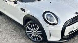 2024 (24) MINI HATCHBACK 1.5 Cooper Exclusive 5dr Auto 4801678