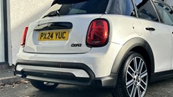 2024 (24) MINI HATCHBACK 1.5 Cooper Exclusive 5dr Auto 4801675