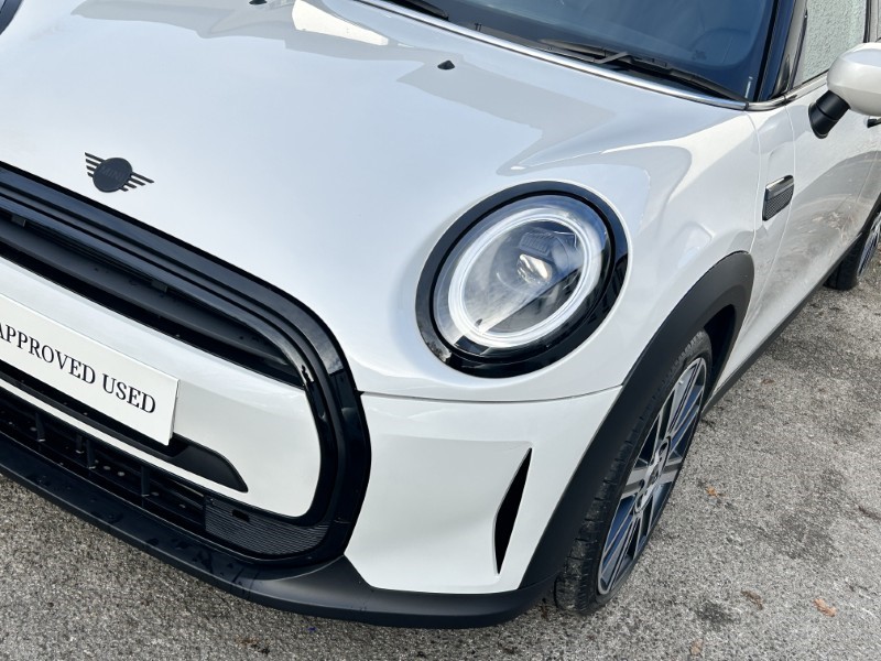 2024 (24) MINI HATCHBACK 1.5 Cooper Exclusive 5dr Auto 4801682