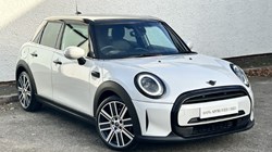 2024 (24) MINI HATCHBACK 1.5 Cooper Exclusive 5dr Auto 4801676