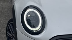 2024 (24) MINI HATCHBACK 1.5 Cooper Exclusive 5dr 4667597