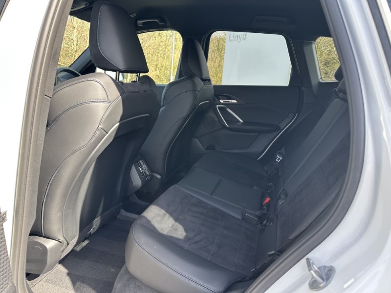 2025 (75) BMW iX1 150kW eDrive20 M Sport 65kWh 5dr Auto 5240067