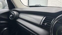 2017 (67) MINI HATCHBACK 1.5 Cooper D 5dr 4688450