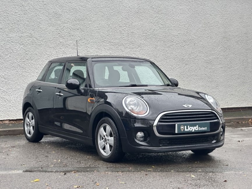 2017 (67) MINI HATCHBACK 1.5 Cooper D 5dr