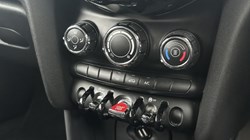 2017 (67) MINI HATCHBACK 1.5 Cooper D 5dr 4688451