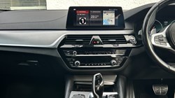 2019 (19) BMW 5 SERIES 520d xDrive M Sport 5dr Auto 4700157