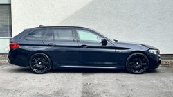 2019 (19) BMW 5 SERIES 520d xDrive M Sport 5dr Auto 4700176