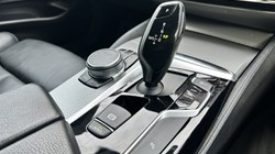 2019 (19) BMW 5 SERIES 520d xDrive M Sport 5dr Auto 4700161