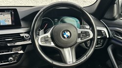 2019 (19) BMW 5 SERIES 520d xDrive M Sport 5dr Auto 4700156
