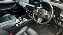 2019 (19) BMW 5 SERIES 520d xDrive M Sport 5dr Auto 4700151
