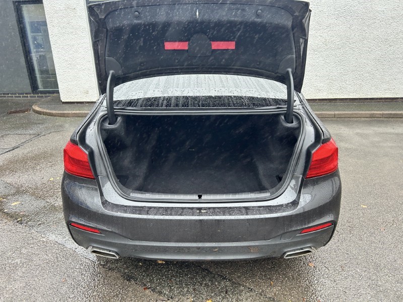 2020 (70) BMW 5 SERIES 520d MHT xDrive M Sport 4dr Auto 4740947