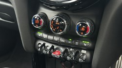 2022 (22) MINI HATCHBACK 1.5 Cooper Sport 5dr 4757889