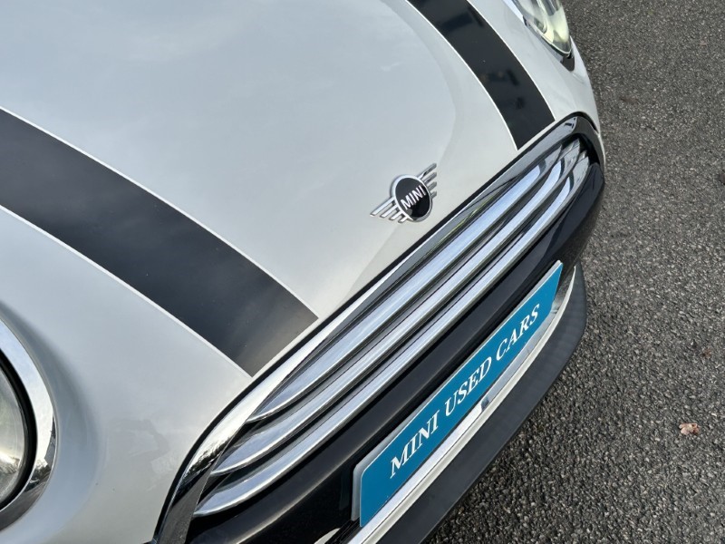 2019 (19) MINI HATCHBACK 1.5 Cooper Exclusive II 5dr 4764070