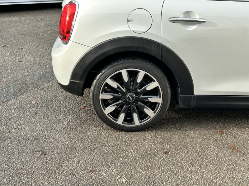 2019 (19) MINI HATCHBACK 1.5 Cooper Exclusive II 5dr 4764044
