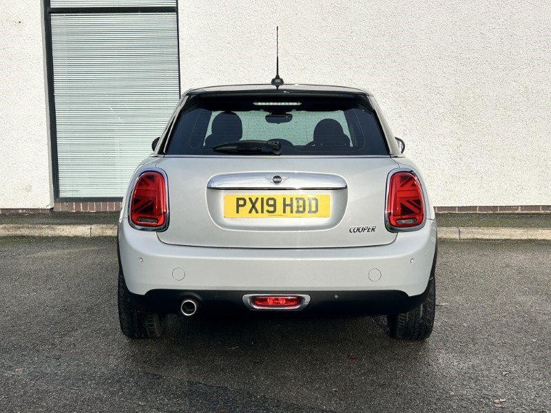 2019 (19) MINI HATCHBACK 1.5 Cooper Exclusive II 5dr 4764038