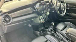 2019 (19) MINI HATCHBACK 1.5 Cooper Exclusive II 5dr 4764045