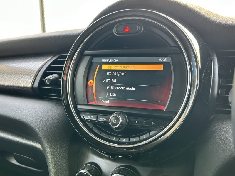 2019 (19) MINI HATCHBACK 1.5 Cooper Exclusive II 5dr 4764062