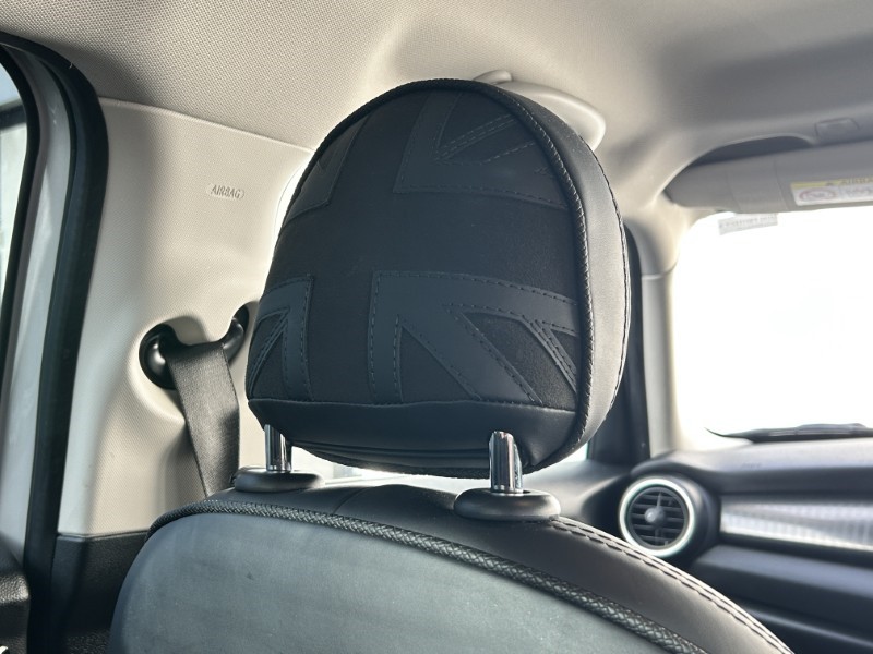 2019 (19) MINI HATCHBACK 1.5 Cooper Exclusive II 5dr 4764049