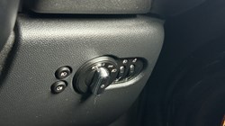 2019 (19) MINI HATCHBACK 1.5 Cooper Exclusive II 5dr 4764059