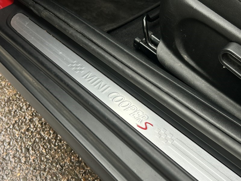 2019 (69) MINI CONVERTIBLE 2.0 Cooper S Classic II 2dr Auto 4768753