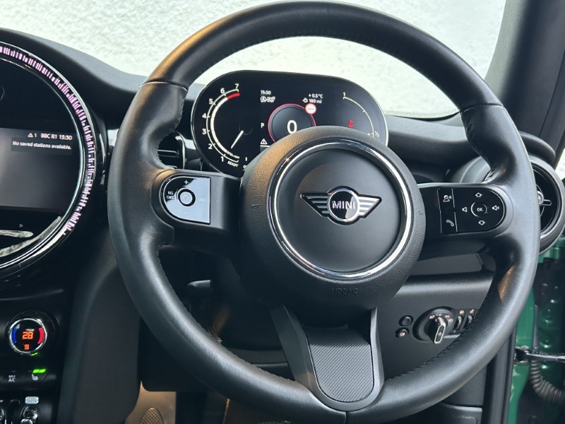 2024 (24) MINI CONVERTIBLE 1.5 Cooper Classic Premium 2dr Auto 4799401