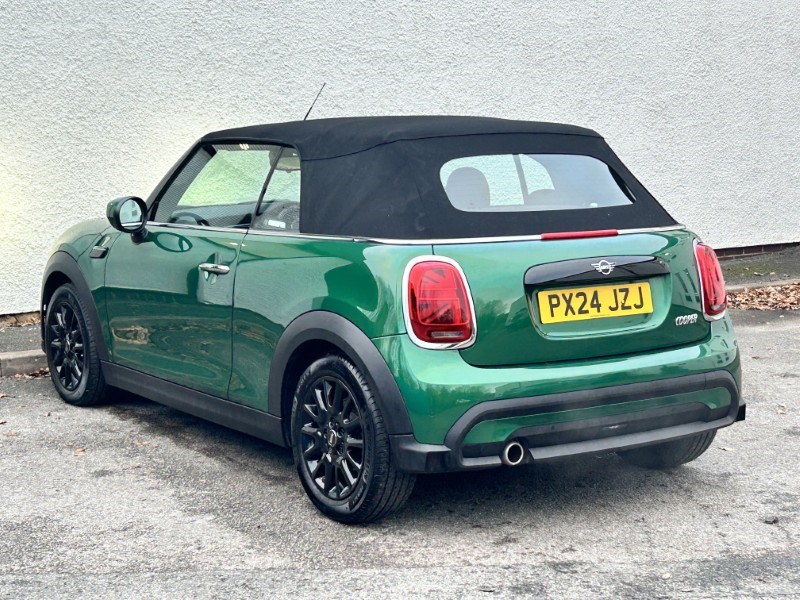 2024 (24) MINI CONVERTIBLE 1.5 Cooper Classic Premium 2dr Auto 4799407