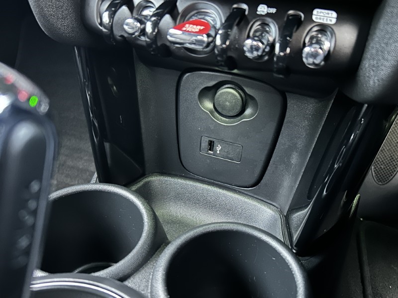 2024 (24) MINI CONVERTIBLE 1.5 Cooper Classic Premium 2dr Auto 4799391