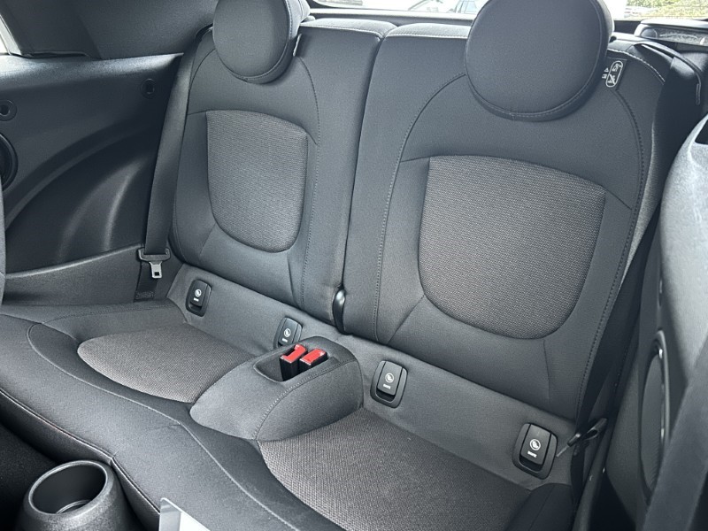 2024 (24) MINI CONVERTIBLE 1.5 Cooper Classic Premium 2dr Auto 4799406