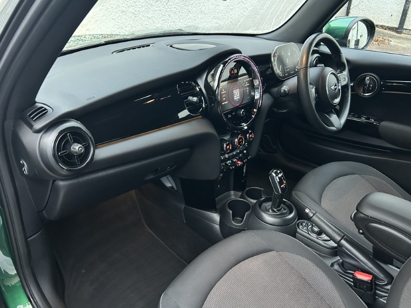 2024 (24) MINI CONVERTIBLE 1.5 Cooper Classic Premium 2dr Auto 4799405