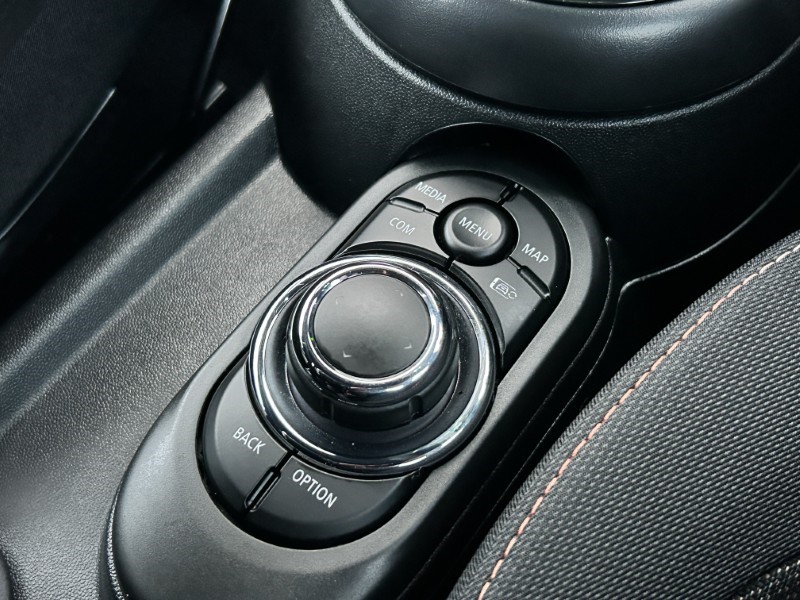 2024 (24) MINI CONVERTIBLE 1.5 Cooper Classic Premium 2dr Auto 4799394