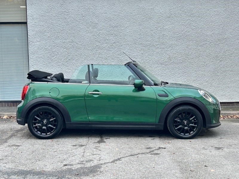2024 (24) MINI CONVERTIBLE 1.5 Cooper Classic Premium 2dr Auto 4799414
