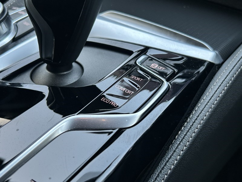 2022 (72) BMW 5 SERIES 520d xDrive MHT M Sport 5dr Step Auto 4880724